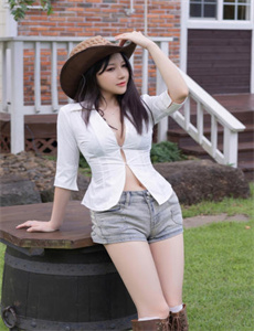 《三级美女电影》