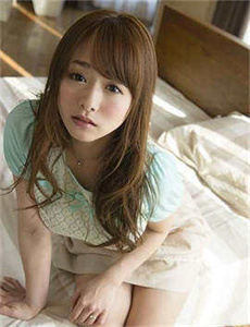 《极品人妖sarinavalentina》