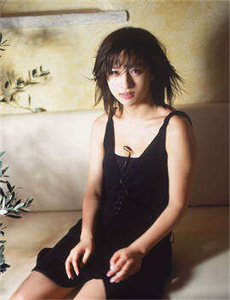 《欧美美女大香蕉》