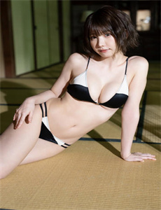 《日野雫》