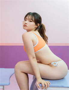 《欧美丰胸肥臀》