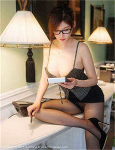 《李念离婚》