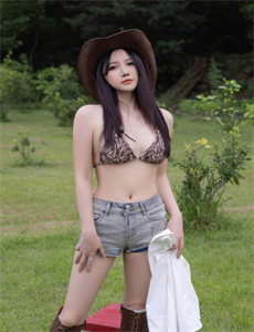 《少妇饥渴的放荡小说》
